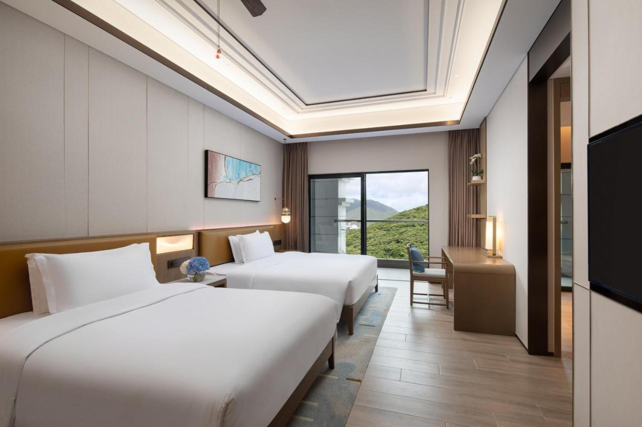 Holiday Inn & Suites Sanya Yalong Bay Exterior foto