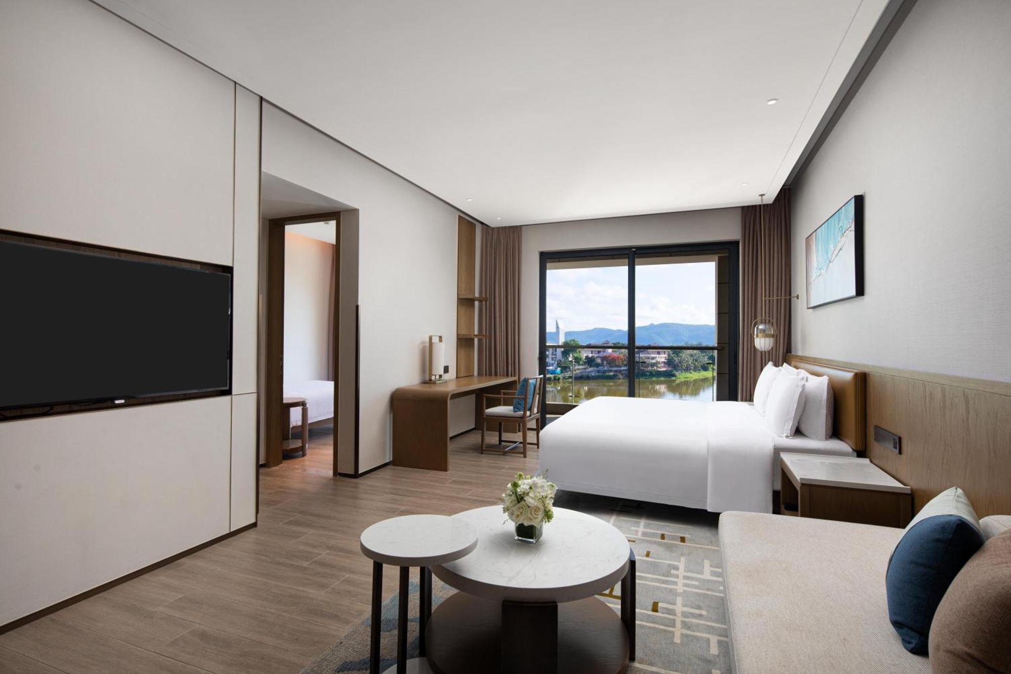 Holiday Inn & Suites Sanya Yalong Bay Exterior foto